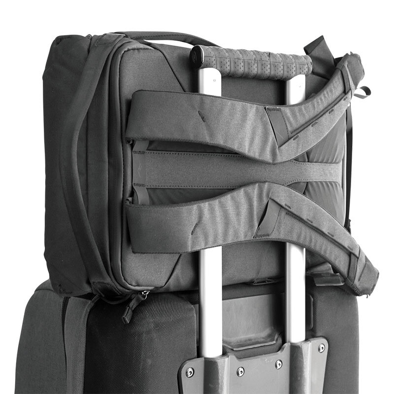 Peak Design Everyday Backpack 20L v2 Black (BEDB-20-BK-2 Peak Design Everyday Backpack 20L v2 Black (BEDB-20-BK-2