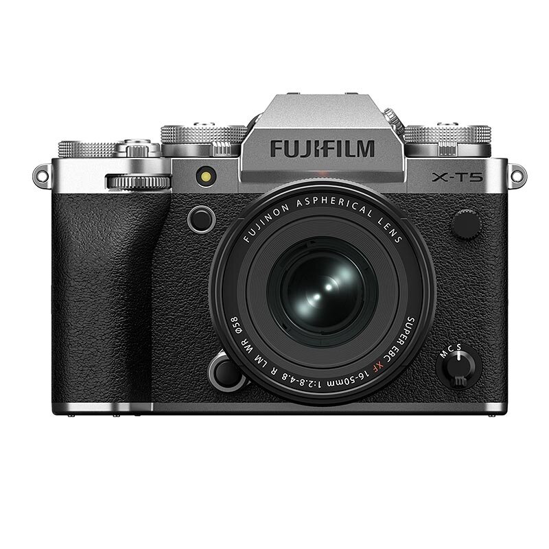 Fujifilm X-T5 + 16-50/2,8-4,8 Silver, Fujifilm