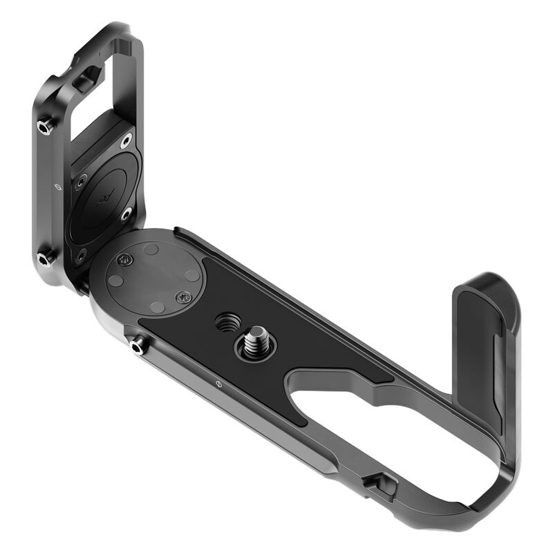 0168012726-peak-design-field-bracket-with-grip-i-fujifilm-x100vi-d