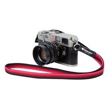 0168011381-artisan-artist-silk-camera-strap-gradation-blackred-acam-312n-c