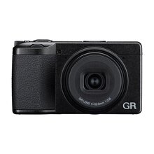0168011851-ricoh-gr-iv