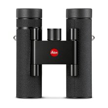0168012466-leica-10x25-noctivid-compact-svart-lader-40332